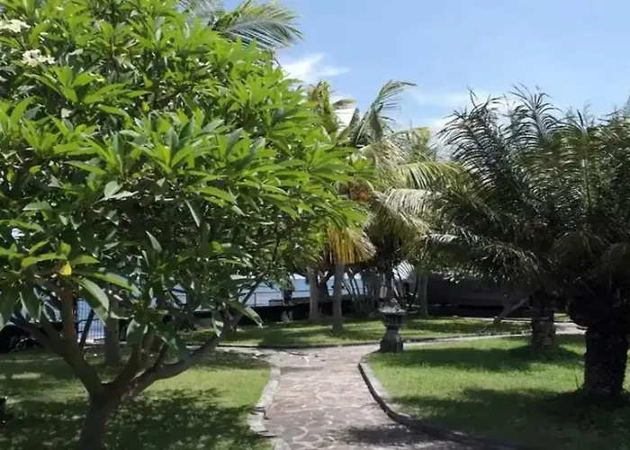 リゾート North Bali Beachfront Sanctuary - Wuwei Tegallengah